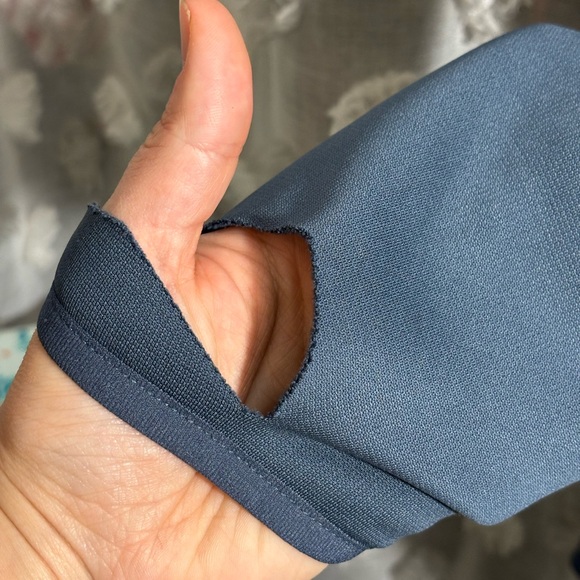 Under Armour Men's Gray Hoodie with White Logo - Picture 6 of 7